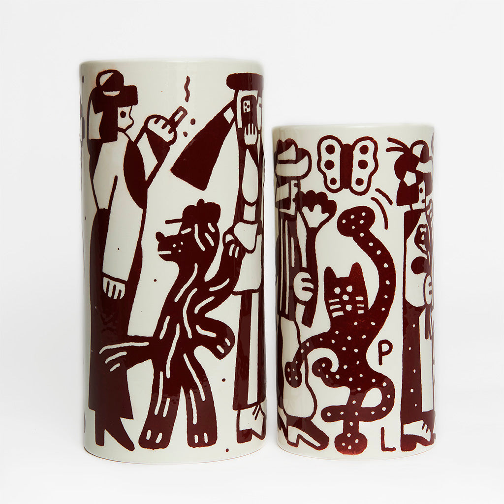 Collectible sculptures: il vaso in ceramica "Verdis Quo I" di Philip Lindeman, un'opera d'arte unica curata da Galleria Varsi.