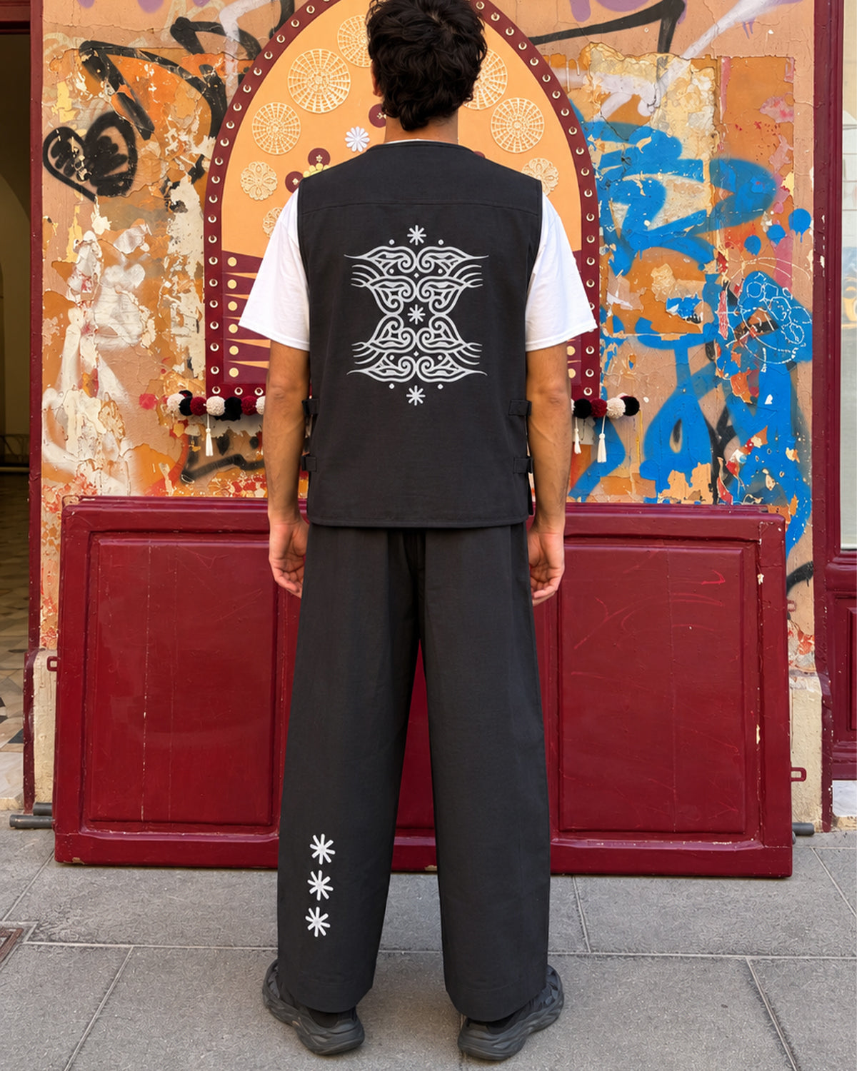 NIDRA / Black