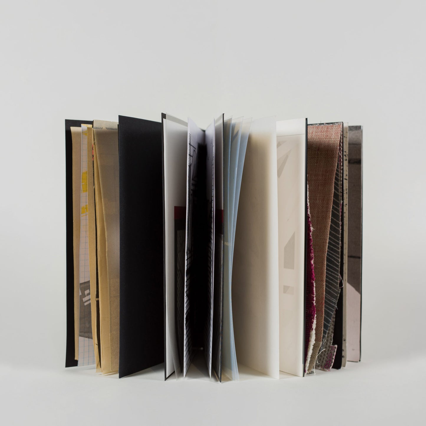 LIVELLI / HAND-MADE BOOK